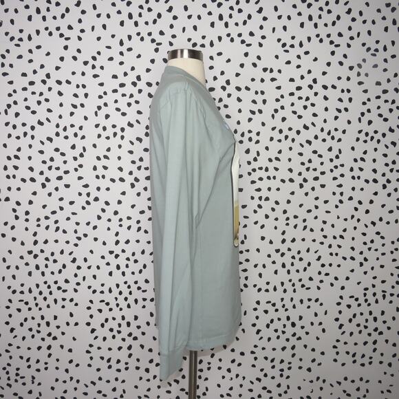 Taylor Swift Green 1989 Taylor’s Version Photo Long Sleeve Shirt - Picture 7 of 8